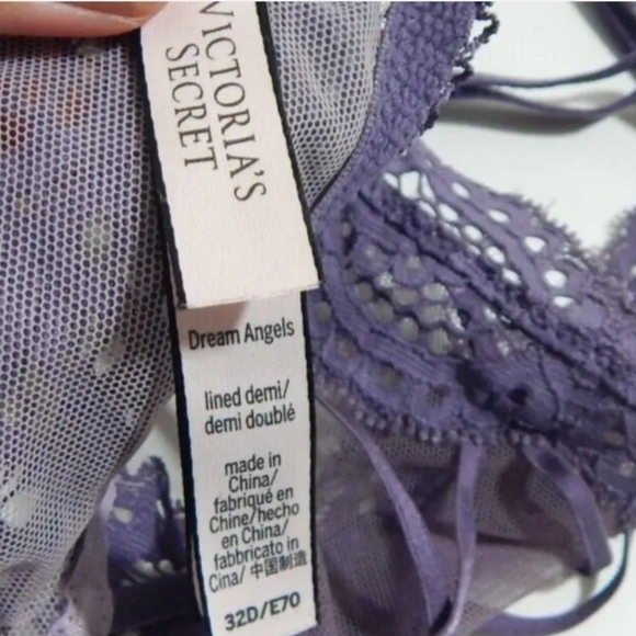 Victoria's Secret Dream Angels Lined Demi Bra - Picture 2 of 3